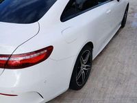 Usata Mercedes E220 Premium Plus 194 CV (142 kW) 2018 Bianco Coupé