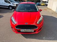Usata Ford Fiesta Business Edition 60 CV (44 kW) 2016 Rosso Berlina