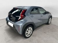 Usata Toyota Aygo X Active 72 CV (52 kW) 2025 Grigio SUV