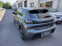 Usata Peugeot 208 Allure 101 CV (74 kW) 2023 Grigio Utilitaria