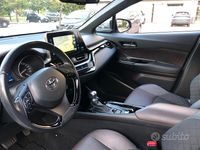 Usata Toyota C-HR 98 CV (72 kW) 2019 Grigio SUV