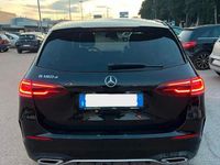 Usata Mercedes B180 Premium 116 CV (85 kW) 2020 Nero Monovolume