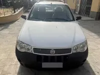 Usata Fiat Strada 84 CV (61 kW) 2010 Bianco Pick-up