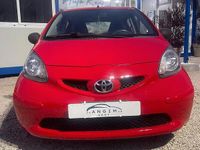 Usata Toyota Aygo Sol 68 CV (50 kW) 2009 Rosso Utilitaria