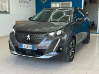 Usata Peugeot 2008 Allure 131 CV (96 kW) 2022 Grigio SUV