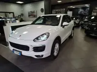 Usata Porsche Cayenne 239 CV (175 kW) 2017 Bianco SUV