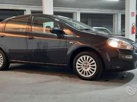 Usata Fiat Punto Evo Dynamic 69 CV (50 kW) 2011 Nero Utilitaria