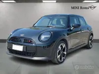 Usata Mini Cooper Classic 204 CV (150 kW) 2024 Midnight black ii Utilitaria