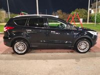 Usata Ford Kuga 150 CV (110 kW) 2015 Nero SUV