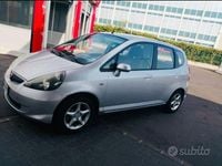 Usata Honda Jazz 78 CV (57 kW) 2007 Grigio Utilitaria