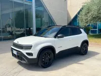 Usata Jeep Avenger Overland 135 CV (99 kW) 2025 Bianco SUV