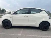 Usata Lancia Ypsilon 69 CV (50 kW) 2013 Bianco Utilitaria