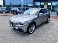 Usata Alfa Romeo Stelvio Executive 210 CV (154 kW) 2017 Grigio SUV