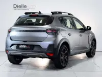 Nuova Dacia Sandero Extreme 122 CV (89 kW) 2026 Grigio scisto metallizzato SUV