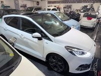 Usata Ford Fiesta ST-Line 85 CV (62 kW) 2018 Bianco Utilitaria