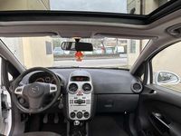 Usata Opel Corsa Sport 90 CV (66 kW) 2008 Berlina