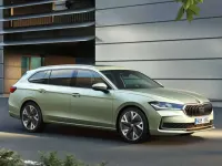 Usata Skoda Superb SportLine 193 CV (141 kW) 2024 Argento Station wagon