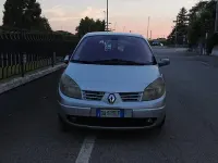 Usata Renault Scénic 130 CV (95 kW) 2006 Grigio Monovolume