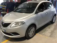 Usata Lancia Ypsilon 69 CV (50 kW) 2016 Grigio Utilitaria