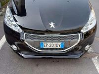 Usata Peugeot 208 Allure 82 CV (60 kW) 2012 Utilitaria