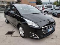 Usata Peugeot 5008 Active 120 CV (88 kW) 2015 Nero Monovolume