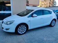 Usata Opel Astra Cosmo 110 CV (80 kW) 2010 Bianco Berlina