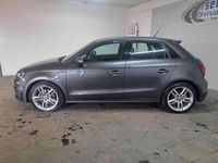 Usata Audi A1 Sportback Ambition 122 CV (89 kW) 2012 Grigio Utilitaria