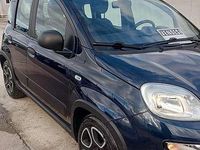 Usata Fiat Panda Cross Cross 69 CV (50 kW) 2022 Blu/azzurro Utilitaria