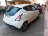 Usata Lancia Ypsilon Silver 95 CV (69 kW) 2012 Bianco Utilitaria
