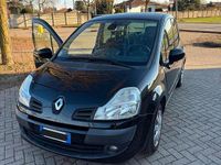 Usata Renault Modus 74 CV (54 kW) 2012 Nero Monovolume