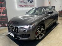 Usata Maserati Levante 275 CV (202 kW) 2017 Grigio SUV
