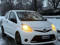 Usata Toyota Aygo Connect Style 68 CV (50 kW) 2011 Bianco Utilitaria