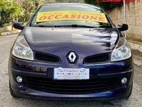 Usata Renault Clio II 75 CV (55 kW) 2007 Viola Berlina