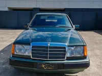 Usata Mercedes 190 136 CV (100 kW) 1989 Verde Berlina