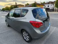 Usata Opel Meriva 95 CV (69 kW) 2011 Grigio Monovolume