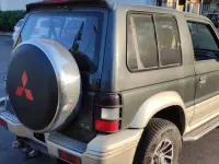 Usata Mitsubishi Pajero Top 95 CV (69 kW) 1992 Grigio SUV