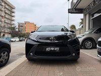 Usata Toyota Aygo X Lounge 72 CV (52 kW) 2024 Blu SUV