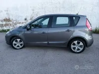Usata Renault Scenic E-Tech 110 CV (80 kW) 2014 Grigio Berlina