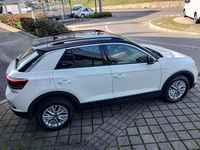 Usata VW T-Roc Life 110 CV (80 kW) 2022 Bianco SUV
