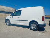 Usata VW Caddy Trendline 102 CV (75 kW) 2016 Bianco Monovolume