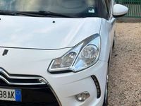 Usata DS Automobiles DS3 Chic 68 CV (50 kW) 2012 Bianco Coupé