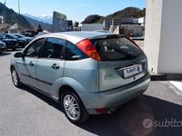 Usata Ford Focus Ghia 116 CV (85 kW) 2000 Blu Berlina