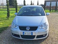 Usata VW Polo 64 CV (47 kW) 2005 Argento Utilitaria