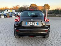Usata Nissan Juke Tekna 110 CV (80 kW) 2011 Grigio SUV