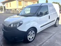 Usata Fiat Doblò 90 CV (66 kW) 2022 Bianco Monovolume