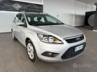 Usata Ford Focus 90 CV (66 kW) 2010 Grigio Station wagon