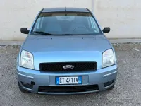 Usata Ford Fusion 80 CV (58 kW) 2005 Blu Utilitaria