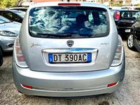 Usata Lancia Ypsilon 75 CV (55 kW) 2009 Argento Utilitaria