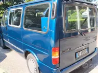 Usata Ford Transit Tourneo 85 CV (62 kW) 1999 Blu Monovolume