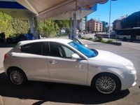 Usata Alfa Romeo Giulietta 105 CV (77 kW) 2013 Bianco Utilitaria